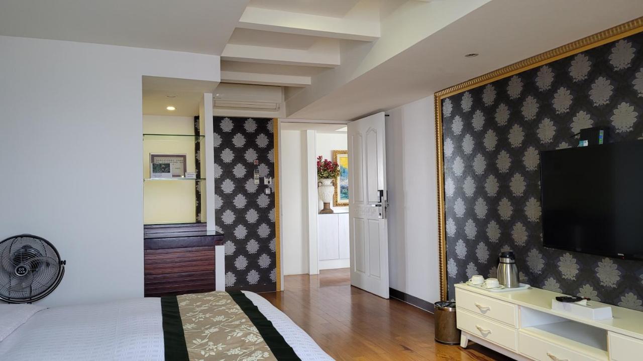 Left Bank 121 Hotel Đài Nam Ngoại thất bức ảnh