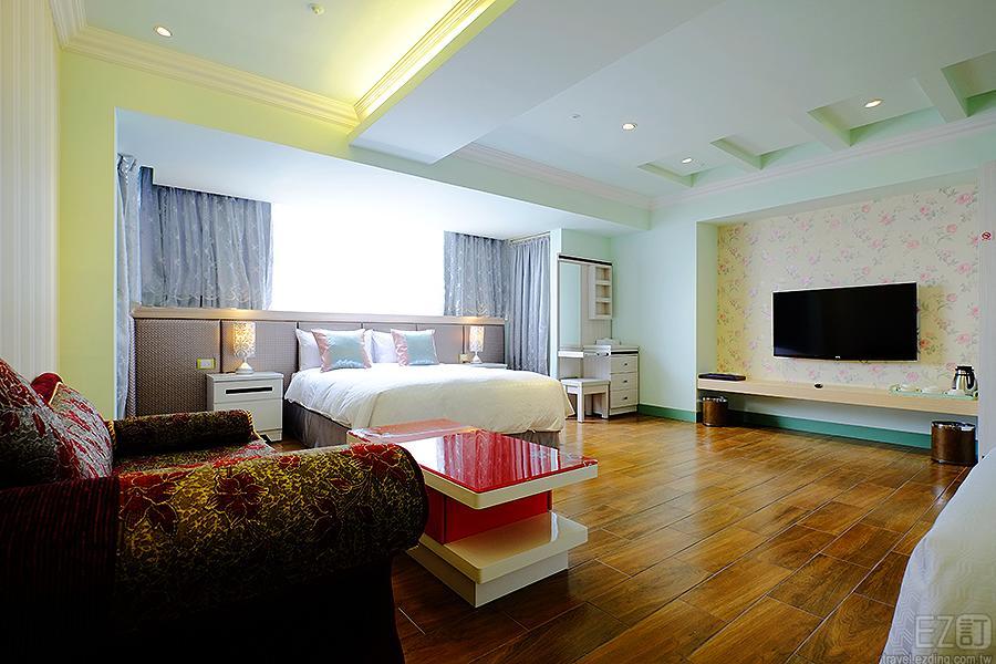 Left Bank 121 Hotel Đài Nam Ngoại thất bức ảnh