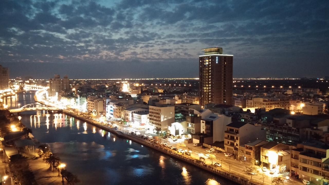 Left Bank 121 Hotel Đài Nam Ngoại thất bức ảnh