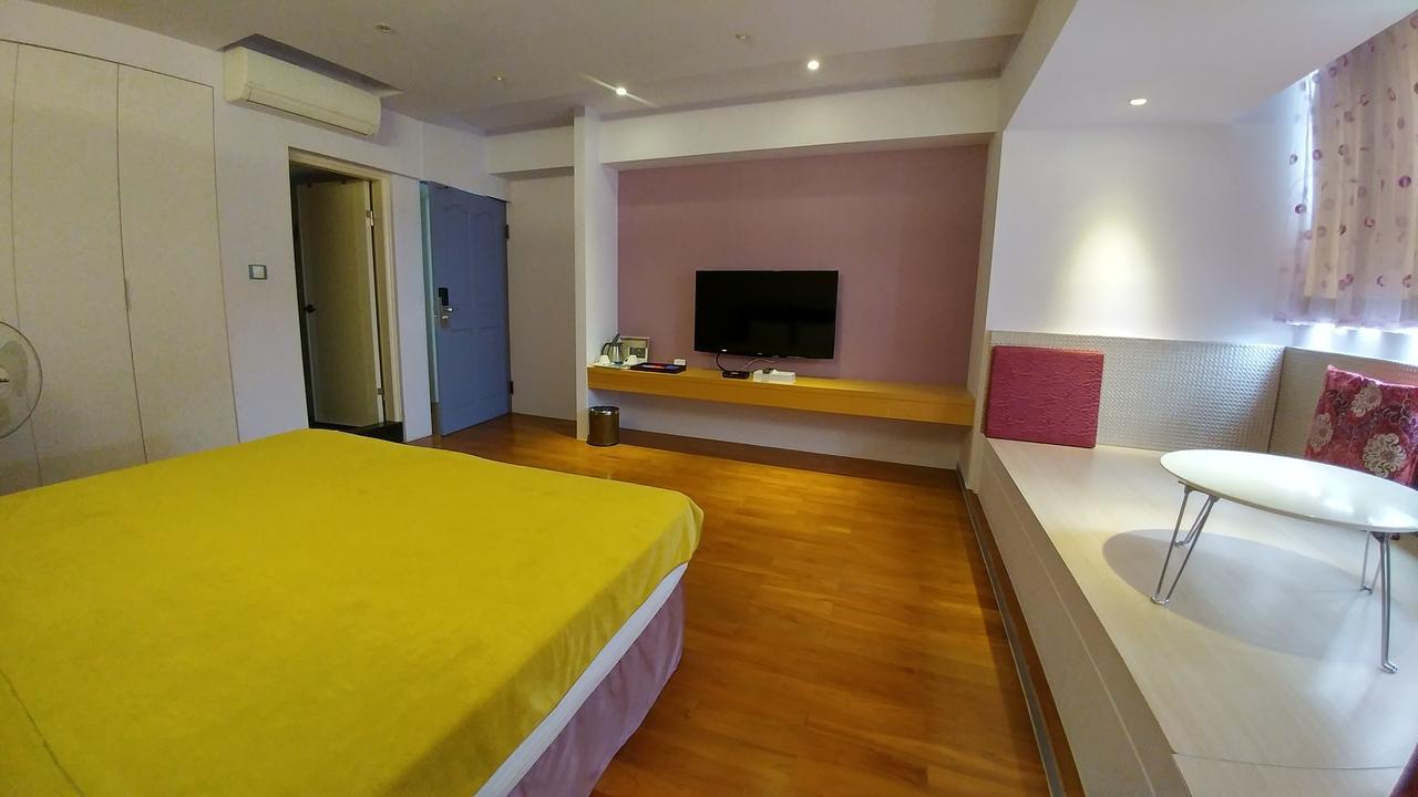 Left Bank 121 Hotel Đài Nam Ngoại thất bức ảnh