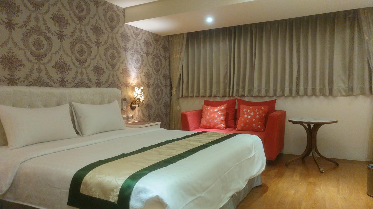 Left Bank 121 Hotel Đài Nam Ngoại thất bức ảnh