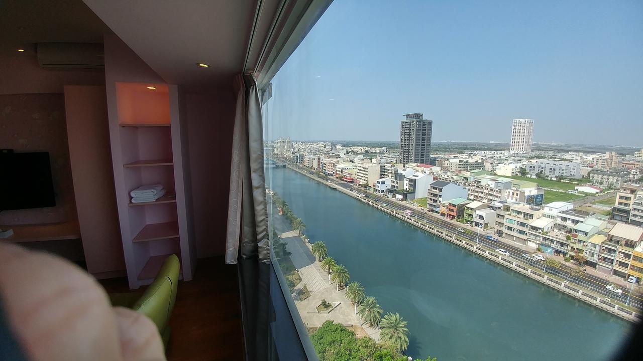 Left Bank 121 Hotel Đài Nam Ngoại thất bức ảnh