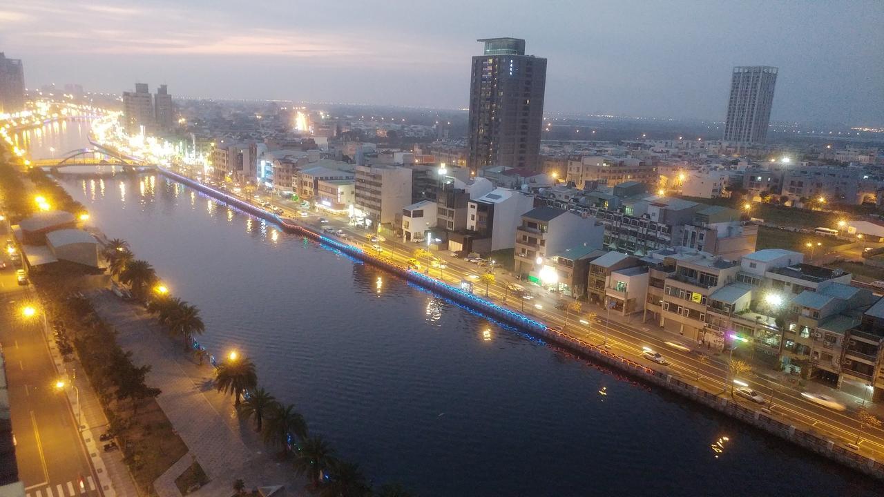 Left Bank 121 Hotel Đài Nam Ngoại thất bức ảnh