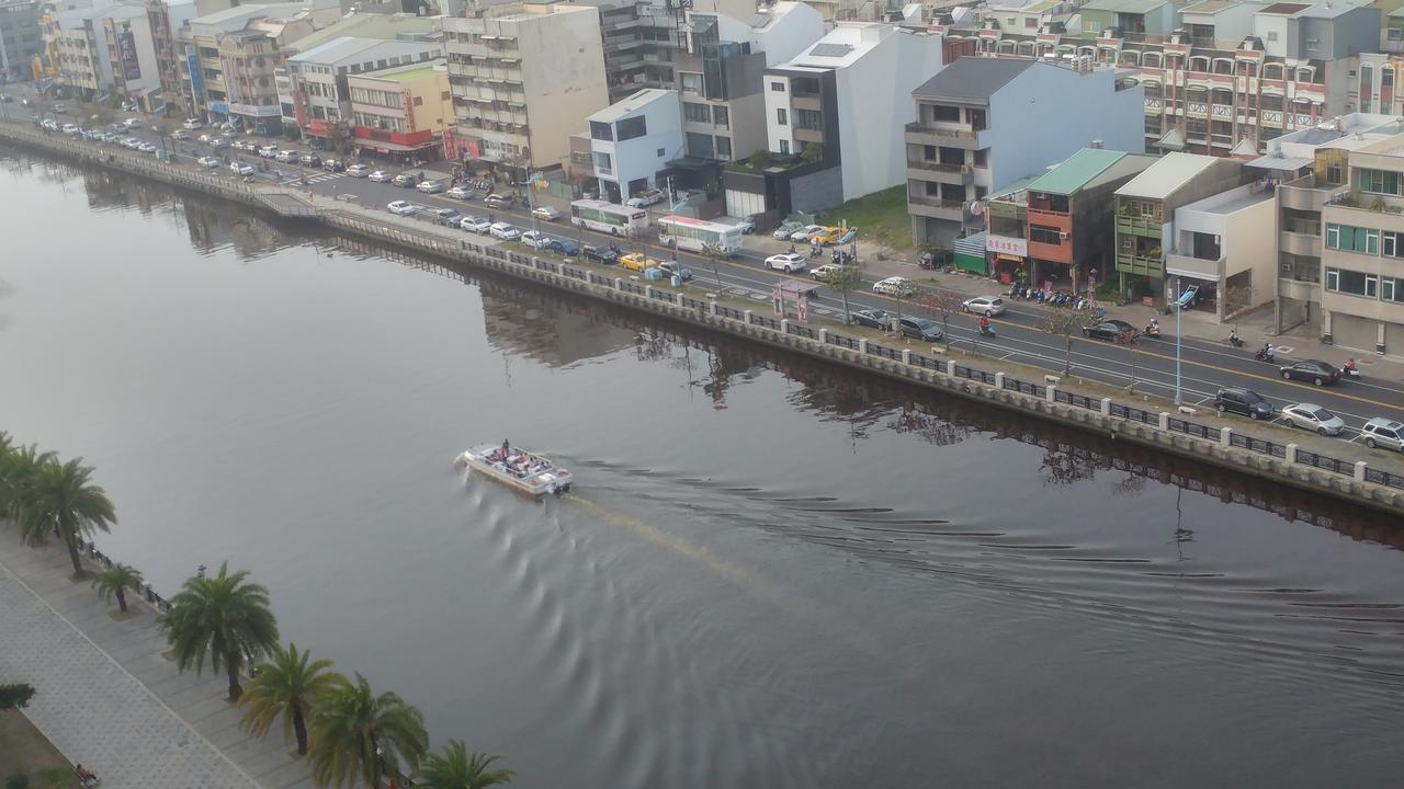 Left Bank 121 Hotel Đài Nam Ngoại thất bức ảnh