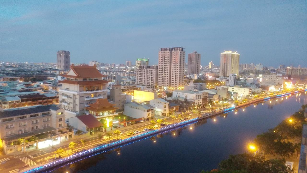 Left Bank 121 Hotel Đài Nam Ngoại thất bức ảnh